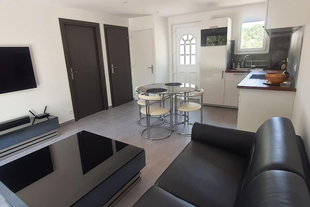 La Bonne Etoile Marseille ! Hebergement Romantique ! Jacuzzi Et Piscine 外观 照片